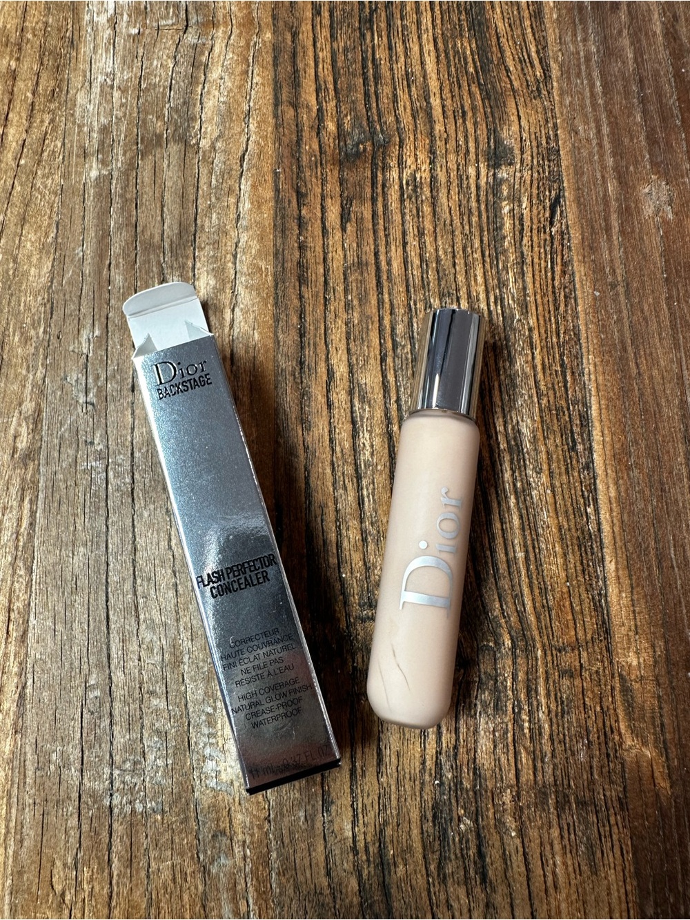 Dior Backstage Flash Perfector Concealer - Silver Packaging
